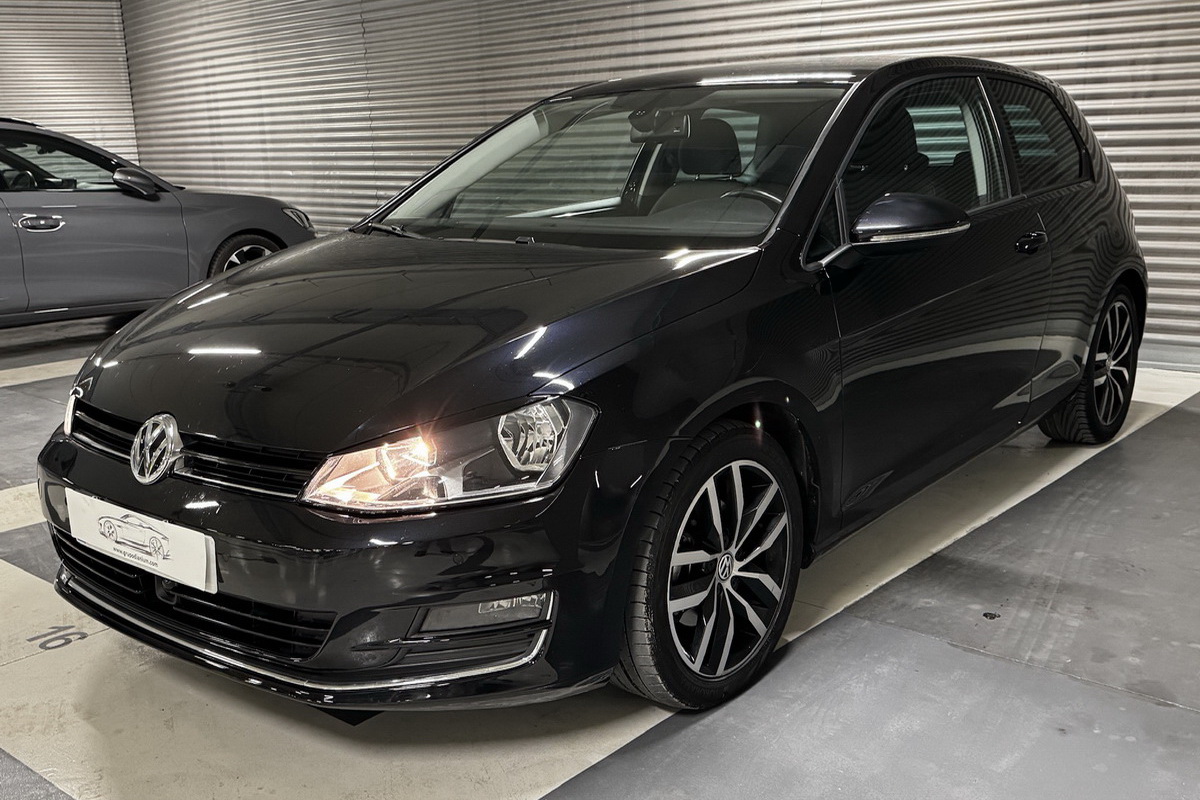 Volkswagen Golf VII 3p 2.0 TDI Sport BMT DSG 150cv