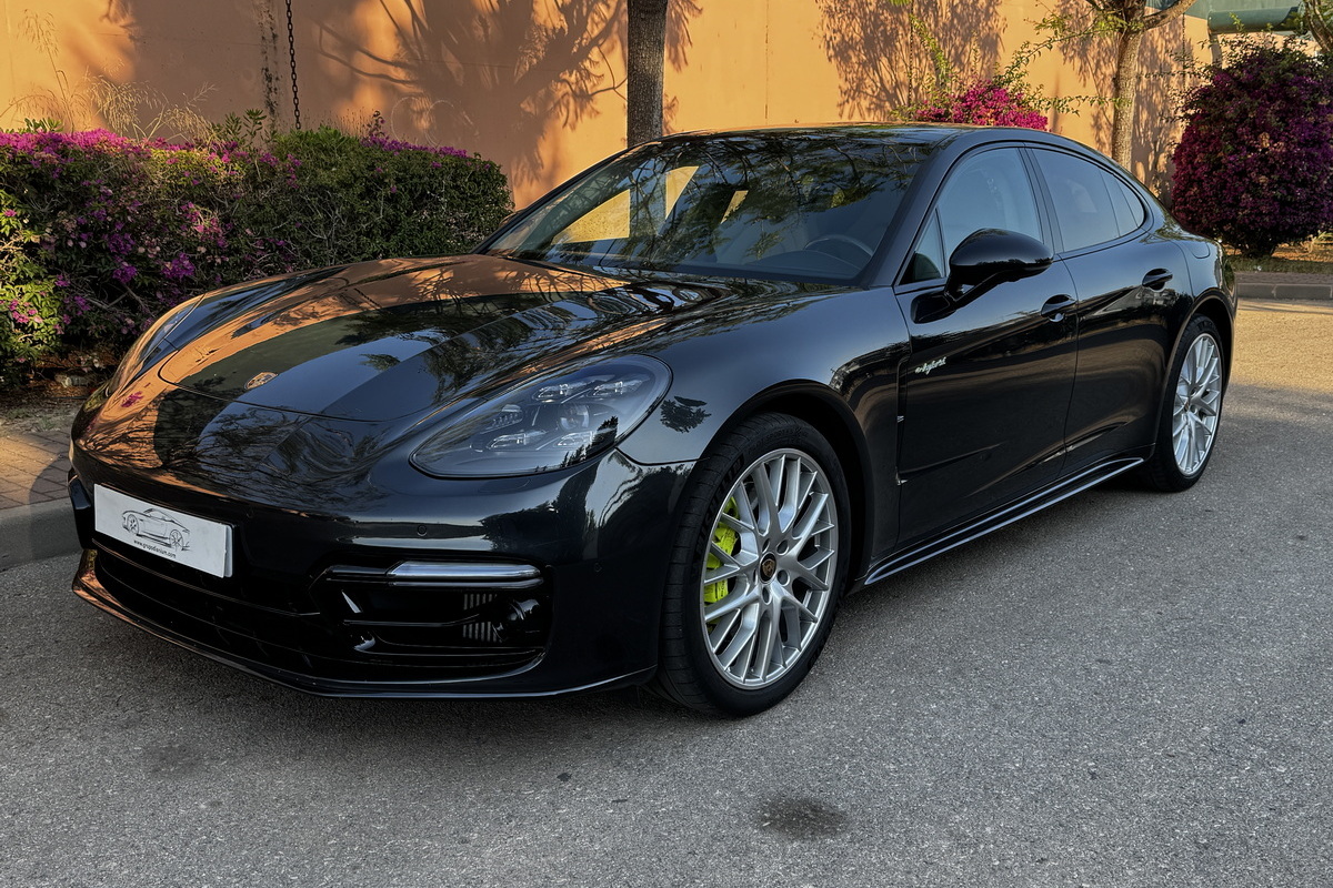 Porsche Panamera 4 E-Hybrid 462cv